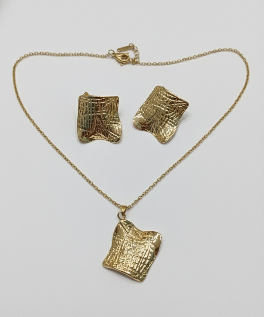Textured Gold Pendant Set - Image 2